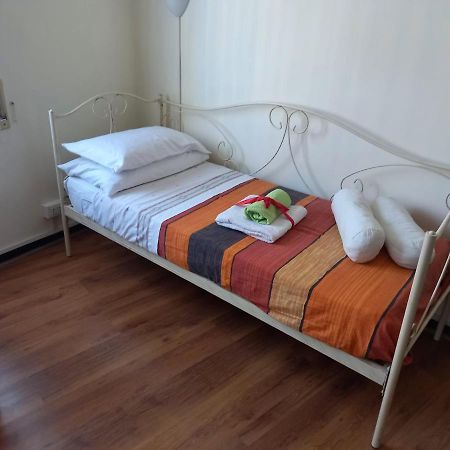 Il Riposo Del Guerriero Guesthouse Генуа Екстериор снимка